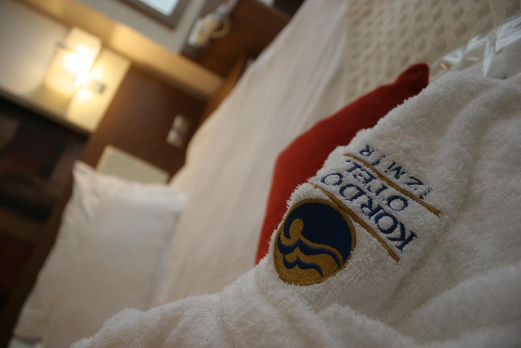 Kordon Hotel Alsancak อิซมีร์ ภายนอก รูปภาพ